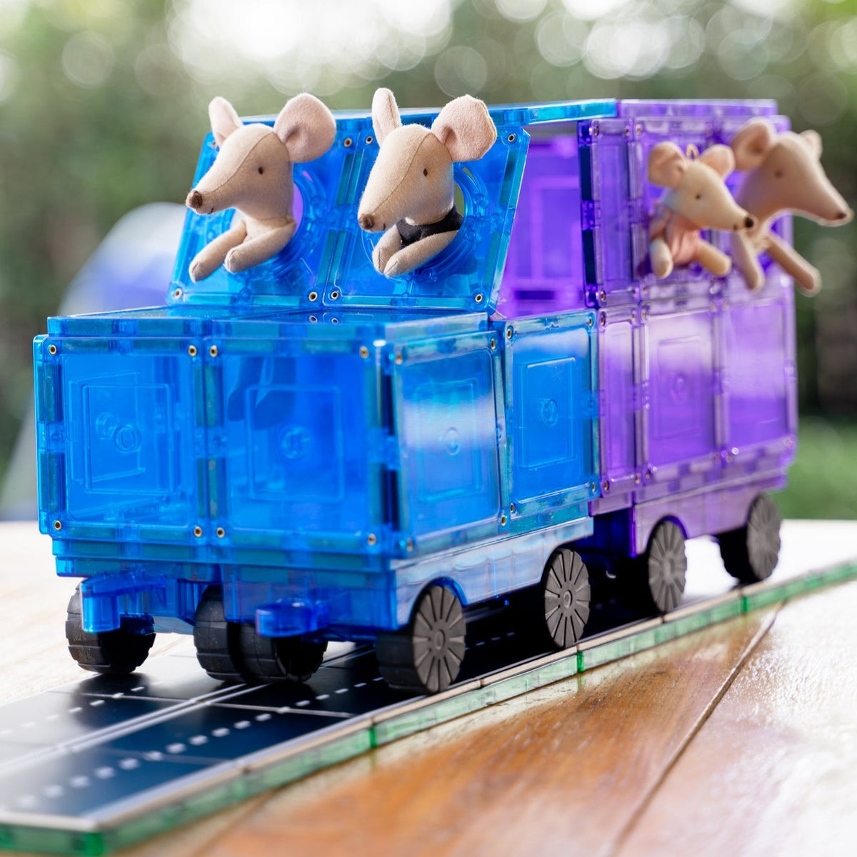 28 Pieces Car Pack - Colourful Vehicle with Animal Passengers