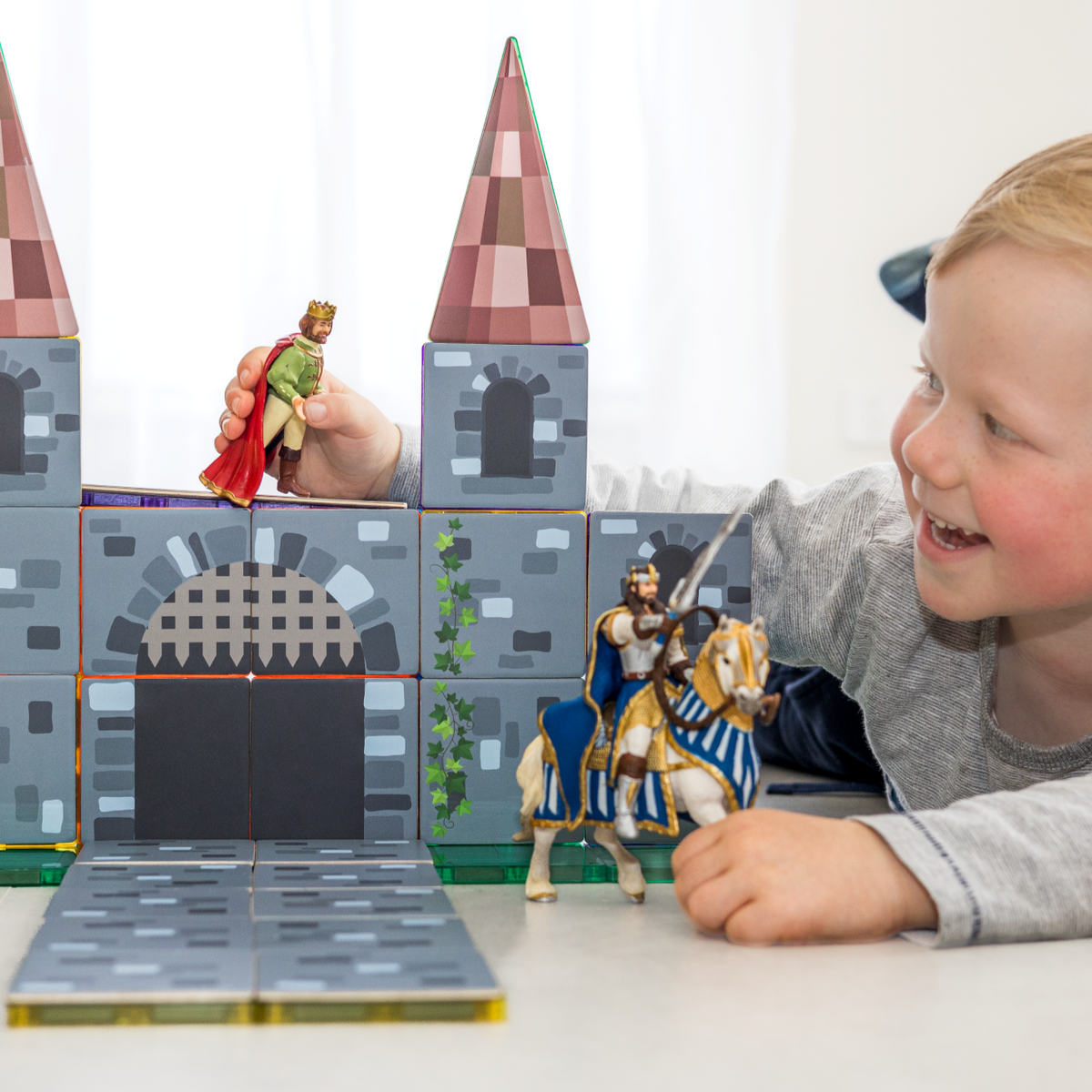 40 Pieces Tile Toppers Castle Pack - Child Playing with Castle & Knights